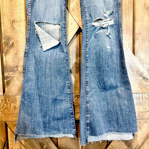 NWT Ariat High Rise Thea Flares Jeans Sz 27R - Picture 15 of 16